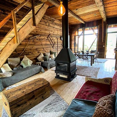 Вилла Authentique Grange Savoyarde Альбье-Монрон Экстерьер фото