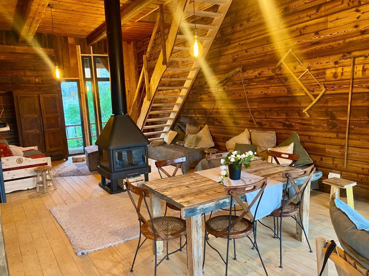 Вилла Authentique Grange Savoyarde Альбье-Монрон Экстерьер фото