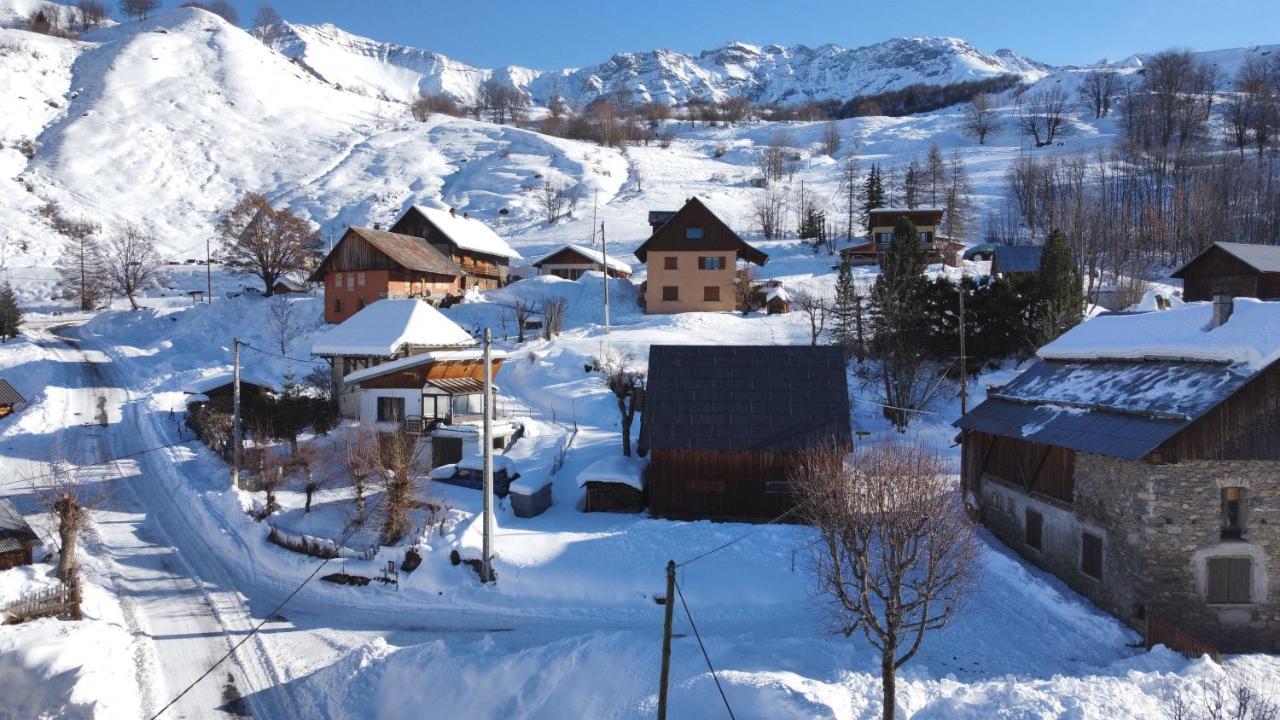 Вилла Authentique Grange Savoyarde Альбье-Монрон Экстерьер фото