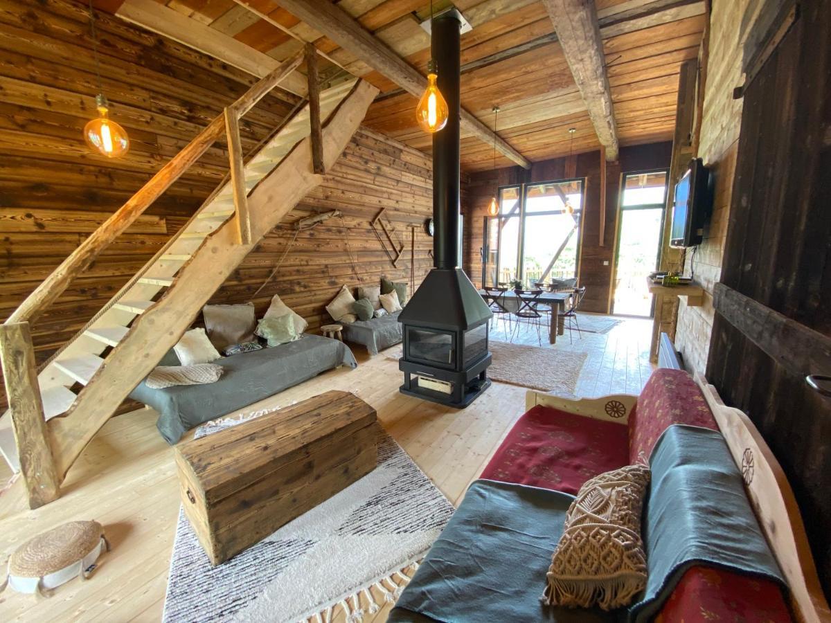Вилла Authentique Grange Savoyarde Альбье-Монрон Экстерьер фото